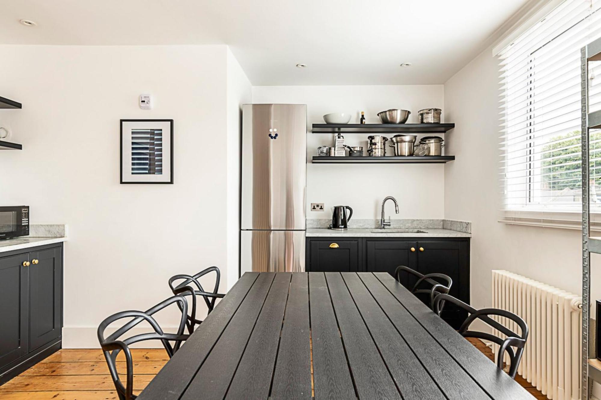 Stylish Chiswick With A Private Terrace Londra