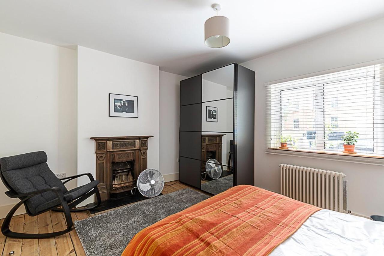 Stylish Chiswick With A Private Terrace Appartamento Londra